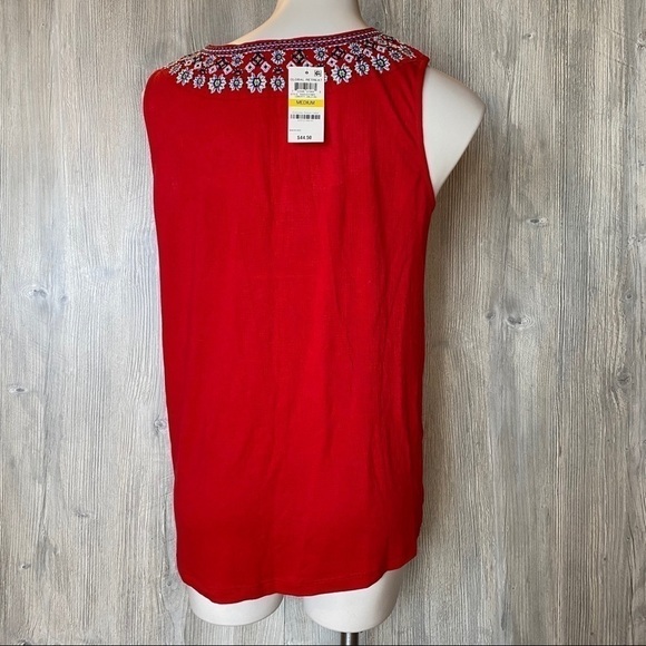 NWT red embroidered sleeveless notch top size M style & co - Picture 2 of 7